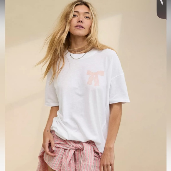 Aerie Oversized Graphic Lace Bow Cotton Tee Size Small White and Pink - Picture 1 of 8